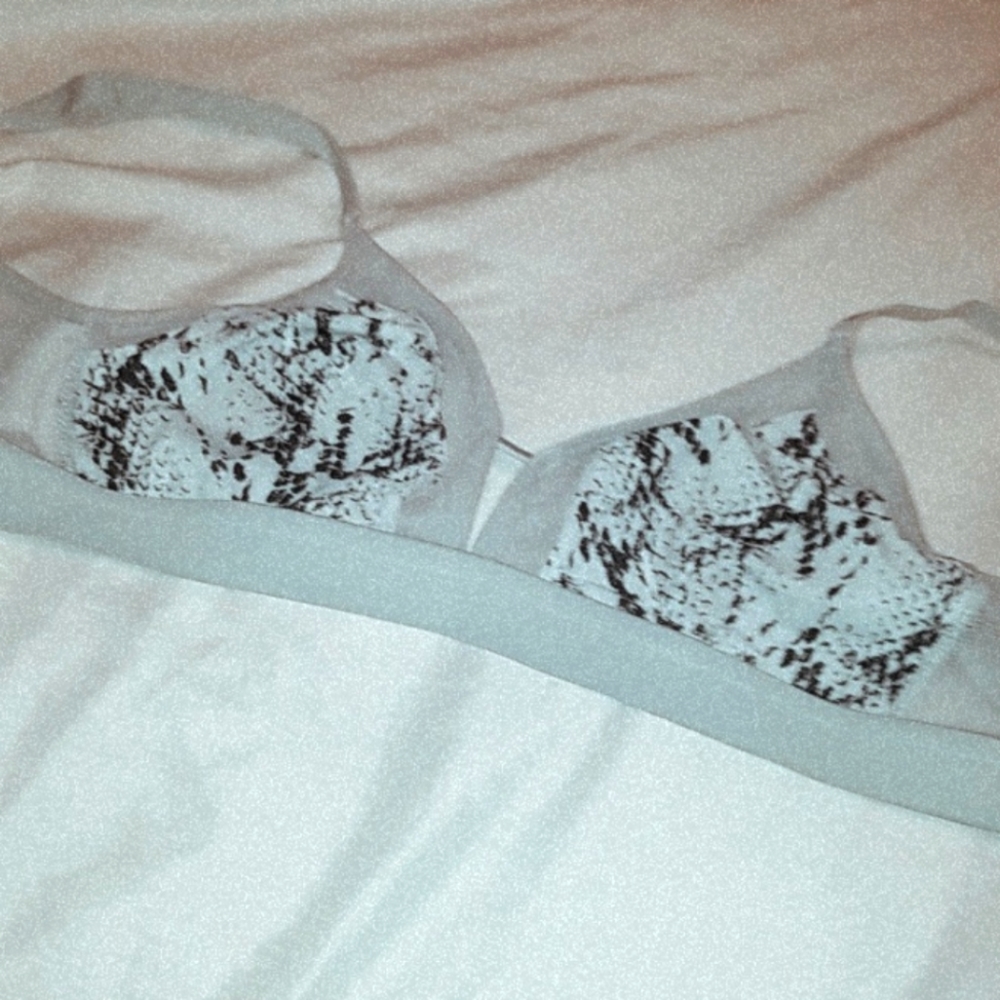 Bra
